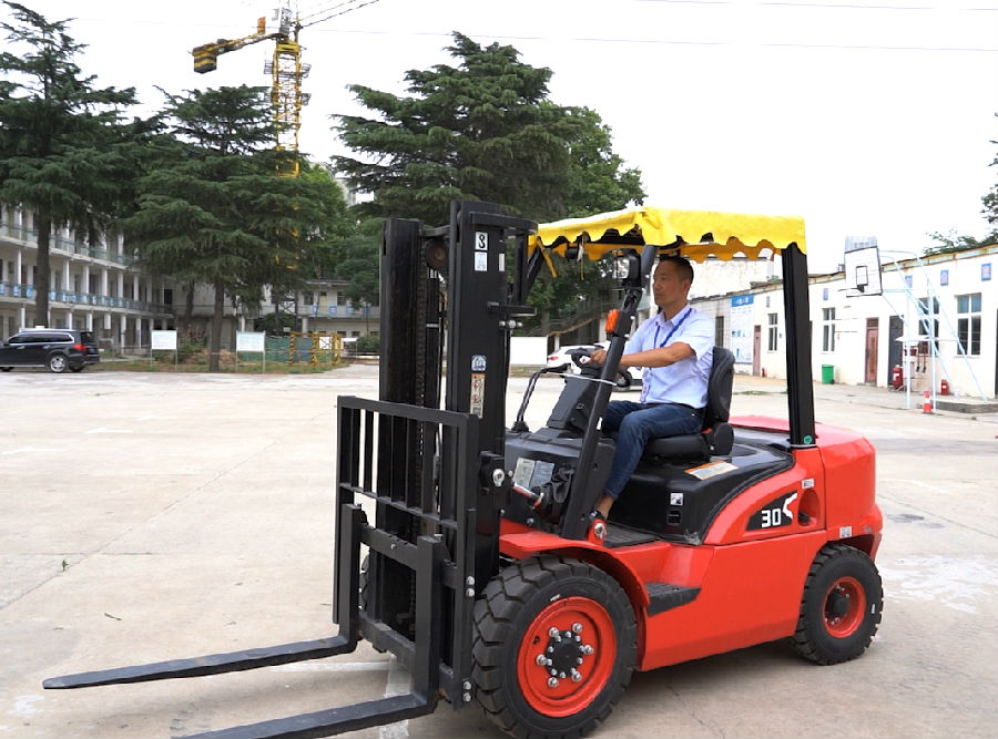 郑州那里办叉车驾驶证,郑州哪里可以报名考叉车证