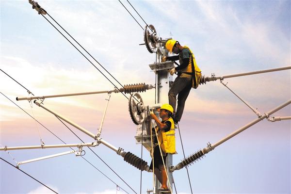 高处作业包括登高架设作业吗?(登高架设作业)