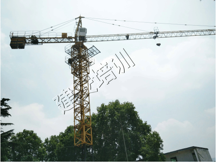 混凝土工培训学校塔式起重机